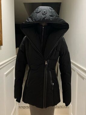 Mackage Adali Hooded Water Repellent Down Jacket Size XXS